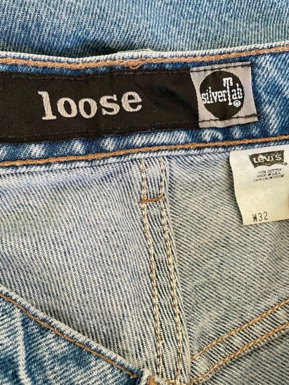 Vintage 90s Levi's SilverTab Loose long denim shorts gender neutral 32 Waist